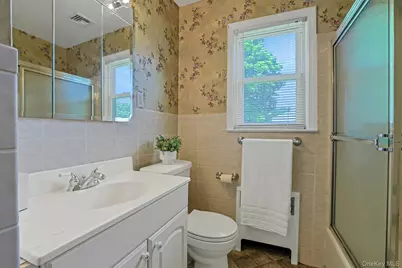 24 Grover Avenue, Thornwood, NY 10594 - Photo 18