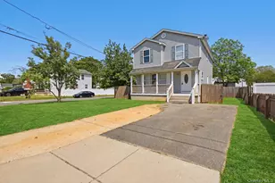 390 Atlantic St, Copiague, NY 11726 - Photo 2