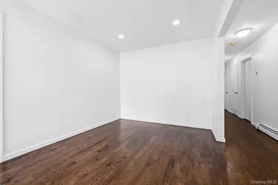 390 Atlantic Street, Copiague, NY 11726 - Photo 18