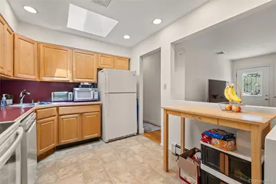 40 Alden Avenue, West Islip, NY 11795 - Photo 6