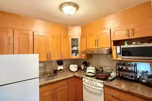 138-70 Elder Ave, Flushing, NY 11355 - Photo 10