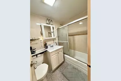 138-70 Elder Avenue #7G, Flushing, NY 11355 - Photo 4
