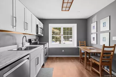 157 Jay Court, Lewisboro, NY 10518 - Photo 4