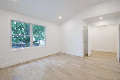 30 Kirkwood #B, Port Washington, NY 11050 - Photo 26