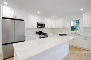 30 Kirkwood, Port Washington, NY 11050 - Photo 12