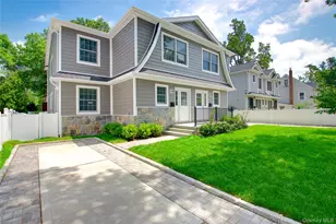 30 Kirkwood, Port Washington, NY 11050 - Photo 2