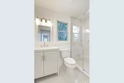 30 Kirkwood #B, Port Washington, NY 11050 - Photo 18