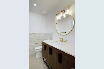 30 Kirkwood #B, Port Washington, NY 11050 - Photo 14