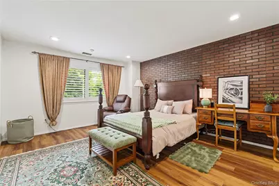 83 Foxwood Drive, Jericho, NY 11753 - Photo 16