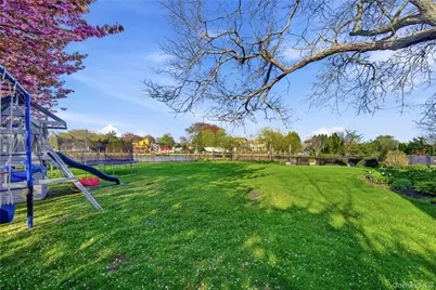 31 The Moor, East Islip, NY 11730 - Photo 44