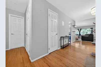 10E Blue Hill #10E, Orangeburg, NY 10962 - Photo 2
