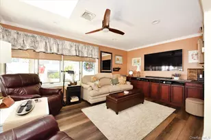 129 Margaret Blvd, Merrick, NY 11566 - Photo 12