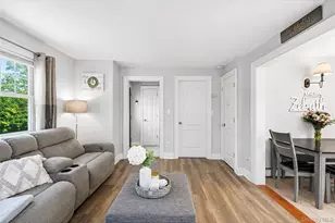 84 E Lakewood St, Patchogue, NY 11772 - Photo 6