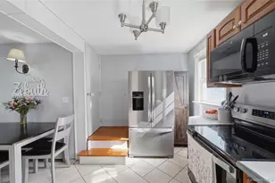 84 E Lakewood St, Patchogue, NY 11772 - Photo 12