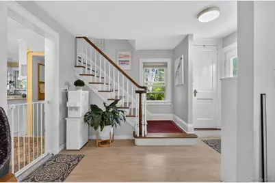 66 Walter Avenue, Hicksville, NY 11801 - Photo 16