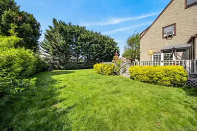 66 Walter Avenue, Hicksville, NY 11801 - Photo 28