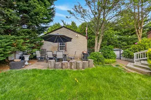 66 Walter Ave, Hicksville, NY 11801 - Photo 32