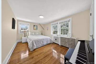 66 Walter Avenue, Hicksville, NY 11801 - Photo 20