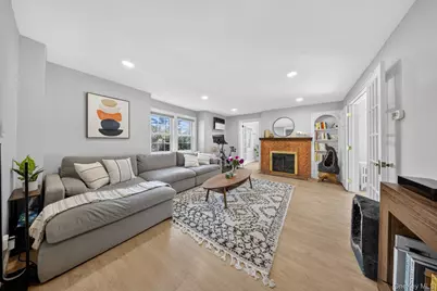 66 Walter Avenue, Hicksville, NY 11801 - Photo 4