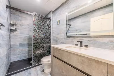 215 Hornbill Drive, Manhasset, NY 11030 - Photo 10