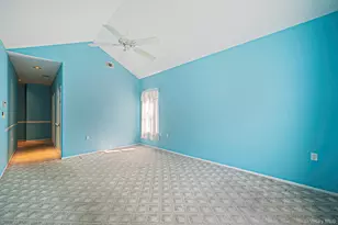 576 Leisure Dr, Ridge, NY 11961 - Photo 10