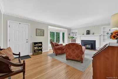 194 Wilbur Boulevard, Poughkeepsie, NY 12603 - Photo 4
