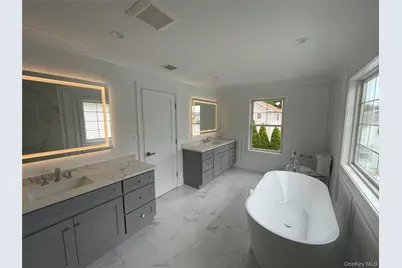 469 Andrews Road, Mineola, NY 11501 - Photo 10