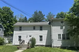 27 Gatto Dr, Mount Kisco, NY 10549 - Photo 2