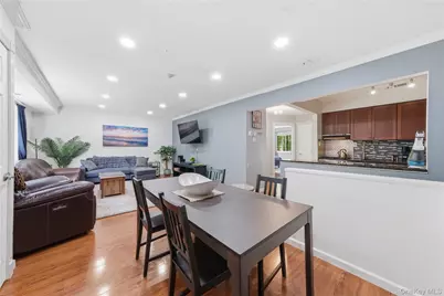 230 Lake Pointe Circle #230, Middle Island, NY 11953 - Photo 4