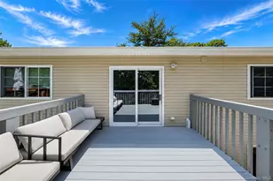 230 Lake Pointe Cir, Middle Island, NY 11953 - Photo 26