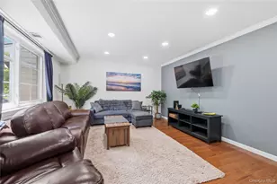 230 Lake Pointe Cir, Middle Island, NY 11953 - Photo 12