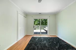 230 Lake Pointe Cir, Middle Island, NY 11953 - Photo 20