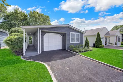 11 A Dogwood Lane #11 A, Manorville, NY 11949 - Photo 2