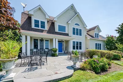 53 Pembroke Drive, Glen Cove, NY 11542 - Photo 2