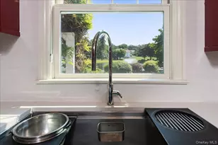 53 Pembroke Dr, Glen Cove, NY 11542 - Photo 22