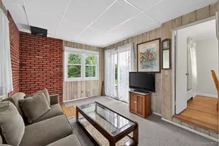 567 Pearl St, Oceanside, NY 11572 - Photo 10