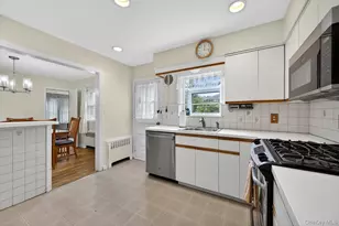 567 Pearl St, Oceanside, NY 11572 - Photo 18