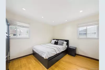 220 Nassau Boulevard, New Hyde Park, NY 11040 - Photo 22