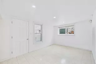 220 Nassau Blvd, New Hyde Park, NY 11040 - Photo 32