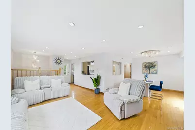 220 Nassau Boulevard, New Hyde Park, NY 11040 - Photo 12