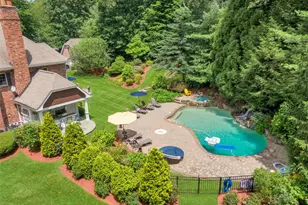 10 Hidden Oak Rd, Armonk, NY 10504 - Photo 30