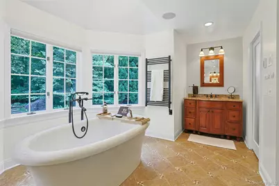10 Hidden Oak Road, Armonk, NY 10504 - Photo 14