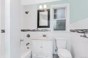 2812 Harrington Ave, Bronx, NY 10461 - Photo 4