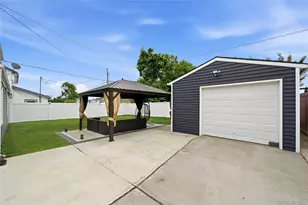 50 Ridge Ln, Levittown, NY 11756 - Photo 4