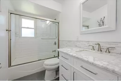534 Allen Road, Woodmere, NY 11598 - Photo 18