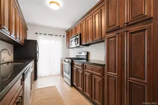 23-10 21st Ave, Astoria, NY 11105 - Photo 32
