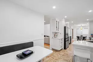39 Chestnut Ln, Woodbury, NY 11797 - Photo 20