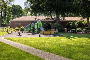 175 Bryant Ave, White Plains, NY 10605 - Photo 18