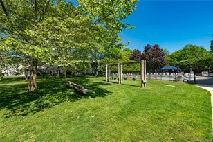806 Sara Cir, Port Jefferson Station, NY 11776 - Photo 28