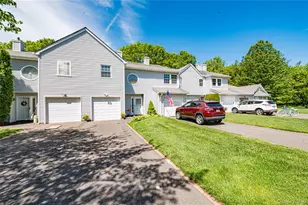 806 Sara Cir, Port Jefferson Station, NY 11776 - Photo 26